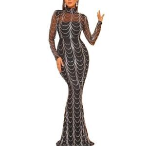 Elegant long sequined formal gown sz Large